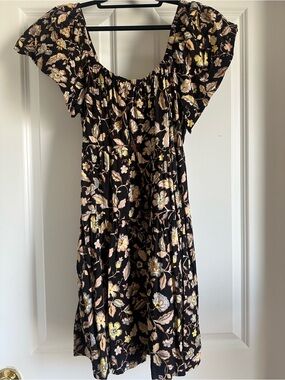 Old Navy Black Floral Off-Shoulder Top with Cream and Yellow Accents
